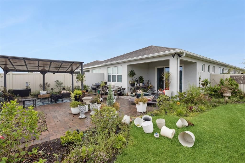 待售: $350,000 (2 贝兹, 2 浴室, 1559 平方英尺)