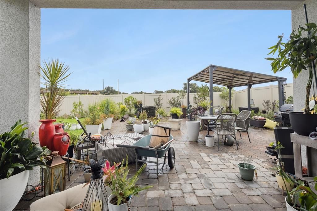 待售: $350,000 (2 贝兹, 2 浴室, 1559 平方英尺)