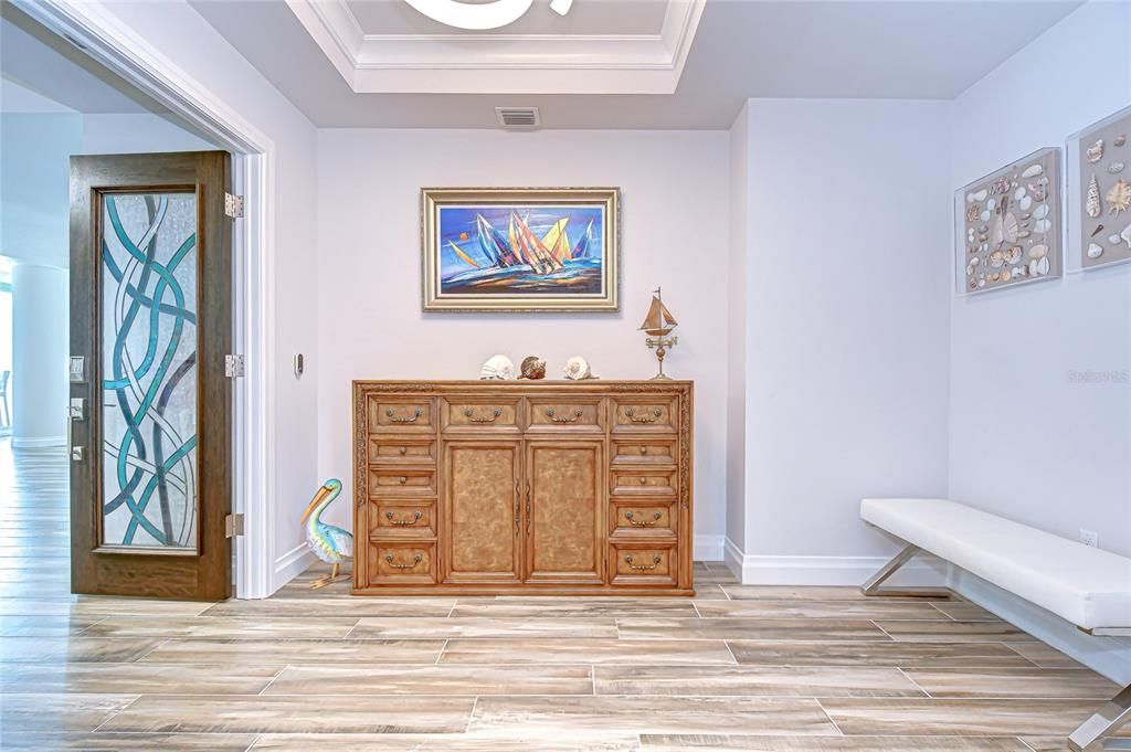 合同活跃: $6,995,000 (4 贝兹, 4 浴室, 5573 平方英尺)