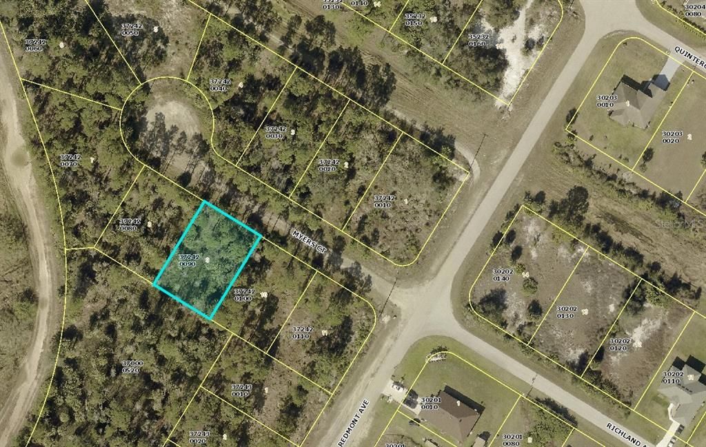 For Sale: $24,000 (0.24 acres)