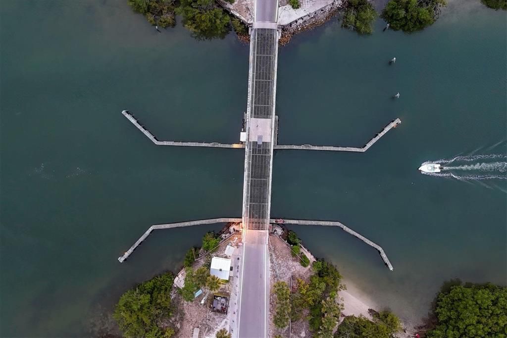 待售: $2,299,000 (4 贝兹, 4 浴室, 2572 平方英尺)