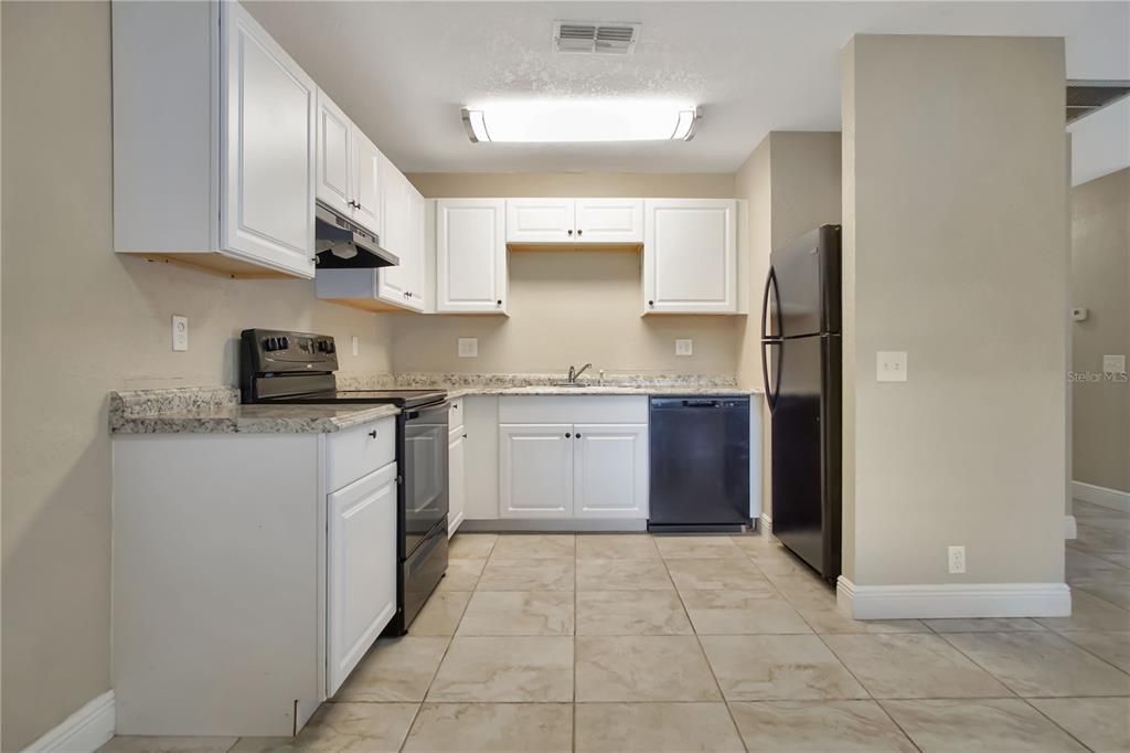 En Renta: $1,495 (2 camas, 2 baños, 1850 Pies cuadrados)