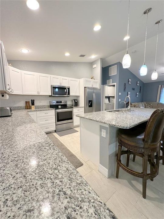 В аренду: $3,500 (3 спален, 2 ванн, 1427 Квадратных фут)