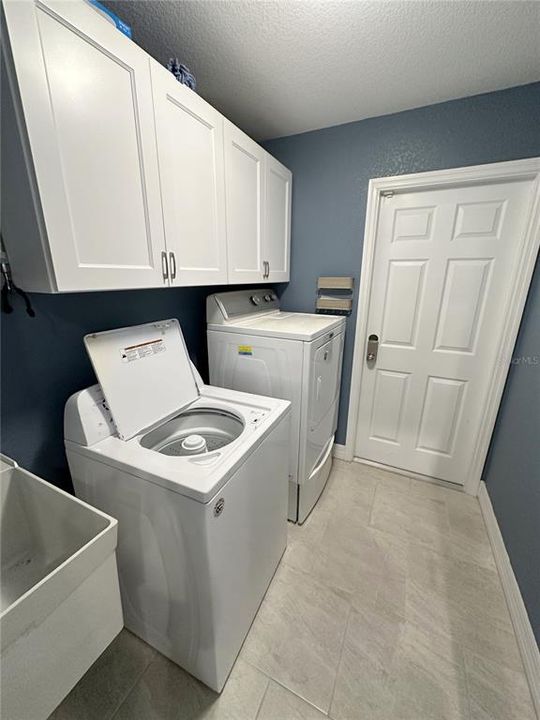 В аренду: $3,500 (3 спален, 2 ванн, 1427 Квадратных фут)