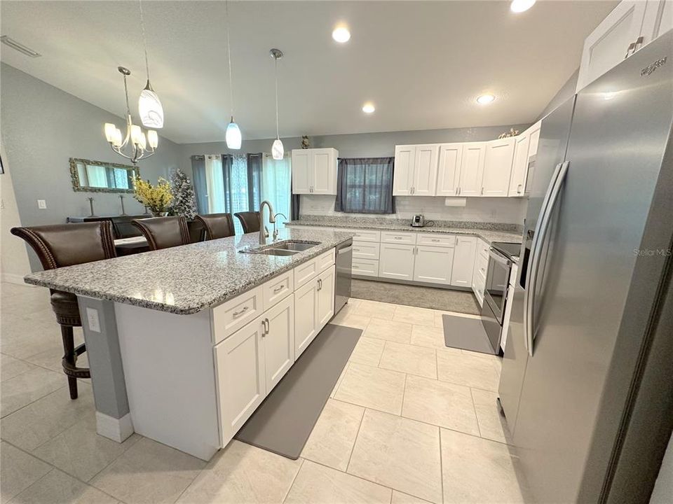 В аренду: $3,500 (3 спален, 2 ванн, 1427 Квадратных фут)