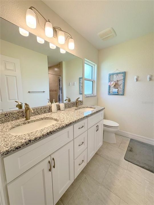 В аренду: $3,500 (3 спален, 2 ванн, 1427 Квадратных фут)