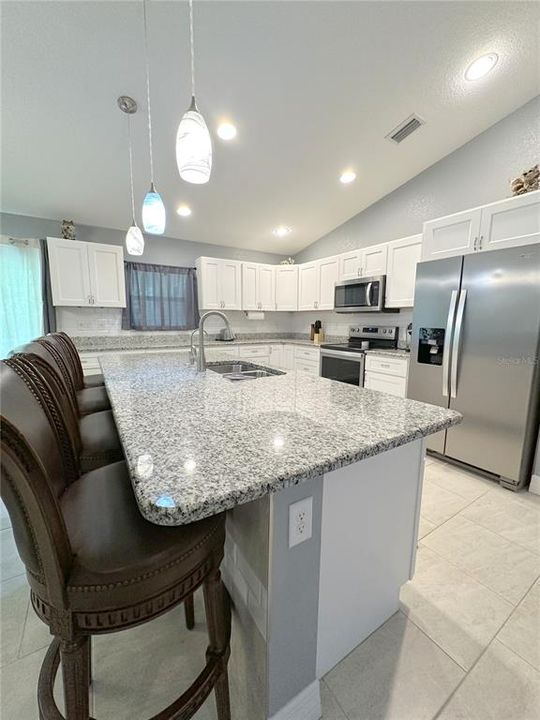 В аренду: $3,500 (3 спален, 2 ванн, 1427 Квадратных фут)