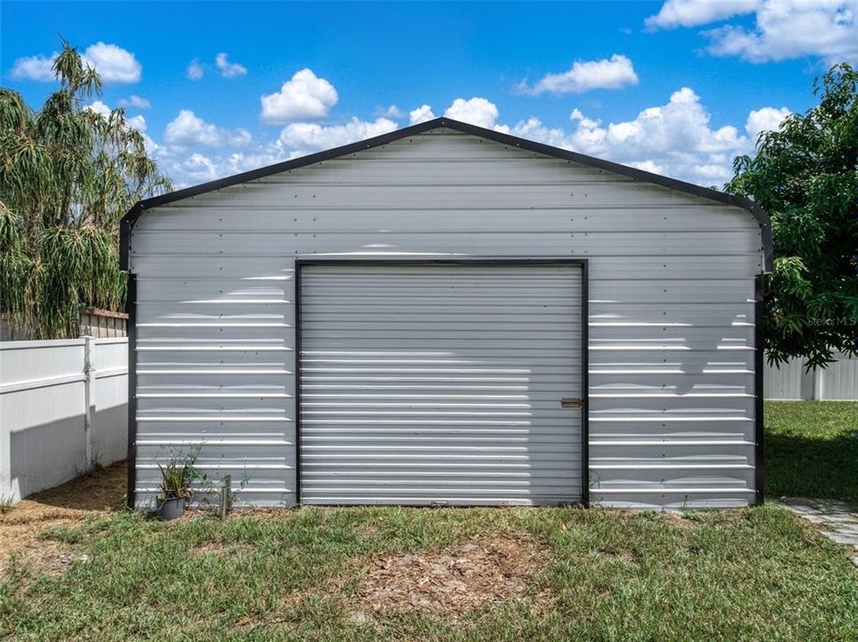 合同活跃: $249,900 (3 贝兹, 2 浴室, 1060 平方英尺)