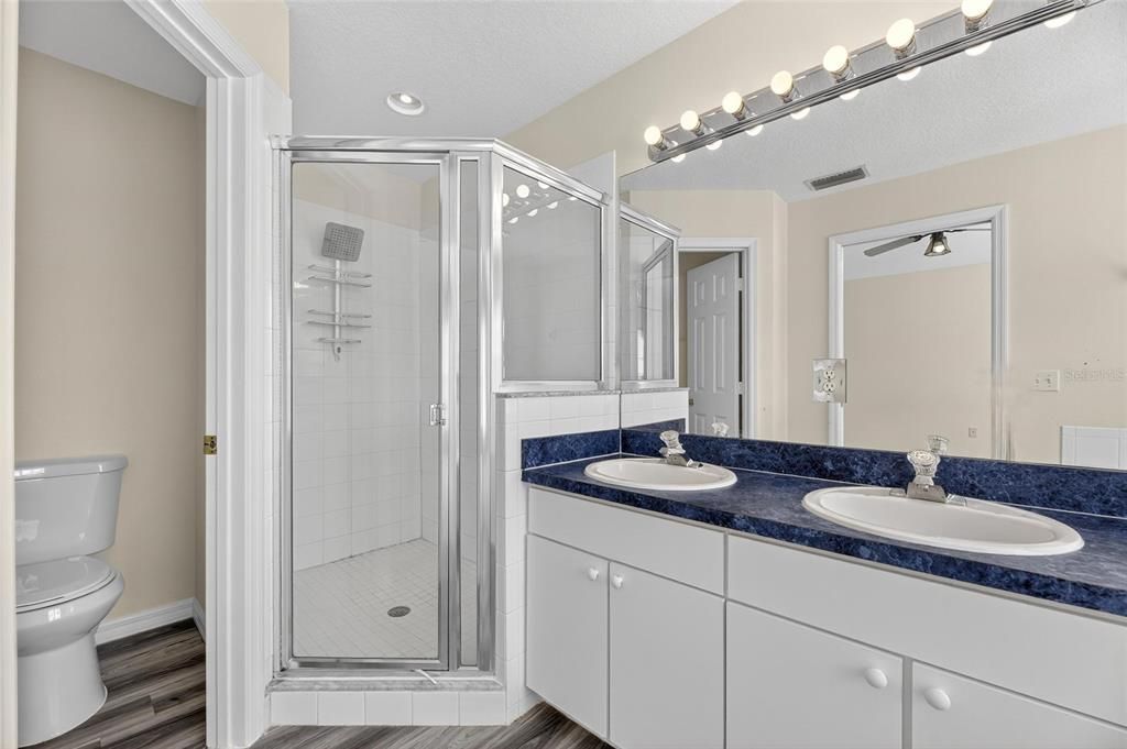 For Sale: $260,000 (2 beds, 2 baths, 1691 Square Feet)