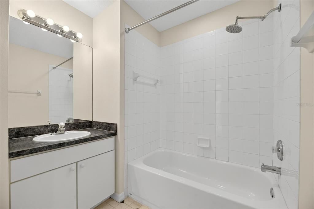 For Sale: $260,000 (2 beds, 2 baths, 1691 Square Feet)