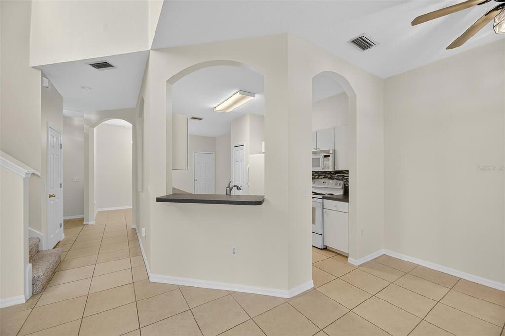 For Sale: $260,000 (2 beds, 2 baths, 1691 Square Feet)