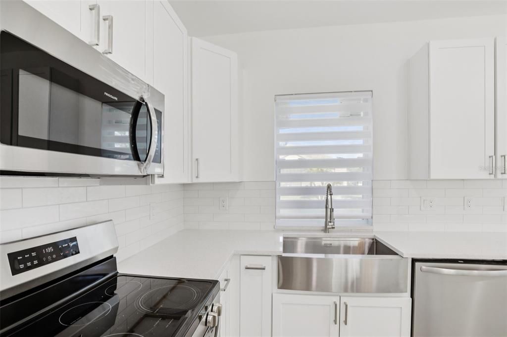 For Rent: $2,100 (3 beds, 2 baths, 1506 Square Feet)