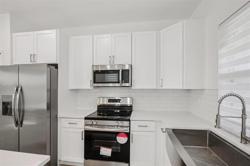 For Rent: $2,100 (3 beds, 2 baths, 1506 Square Feet)