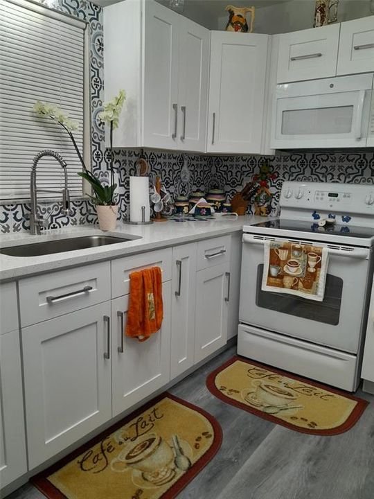 For Sale: $249,900 (3 beds, 2 baths, 1107 Square Feet)