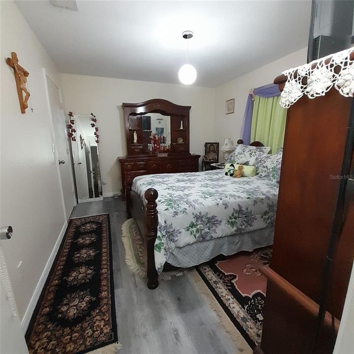 For Sale: $249,900 (3 beds, 2 baths, 1107 Square Feet)