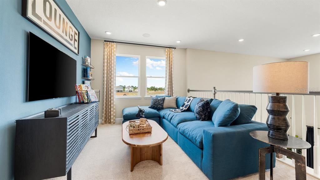 Active With Contract: $514,999 (3 beds, 2 baths, 2652 Square Feet)