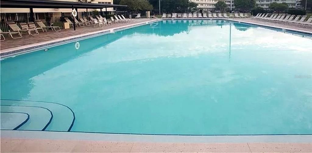 Activo con contrato: $1,850 (2 camas, 2 baños, 1100 Pies cuadrados)