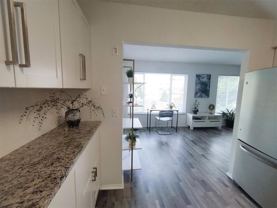 Activo con contrato: $1,850 (2 camas, 2 baños, 1100 Pies cuadrados)