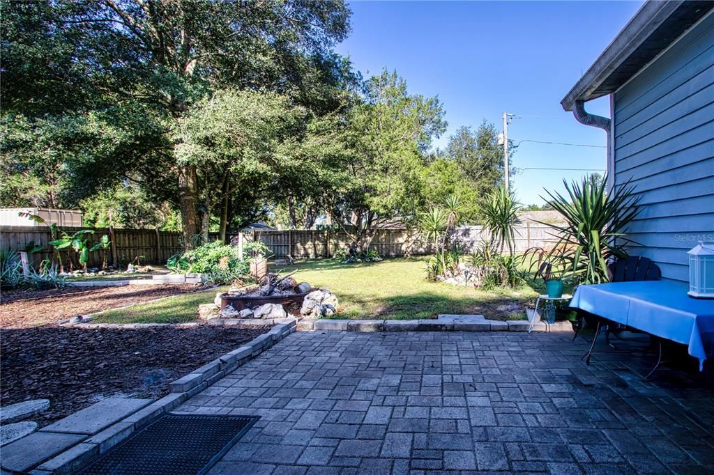 待售: $299,000 (3 贝兹, 2 浴室, 1296 平方英尺)