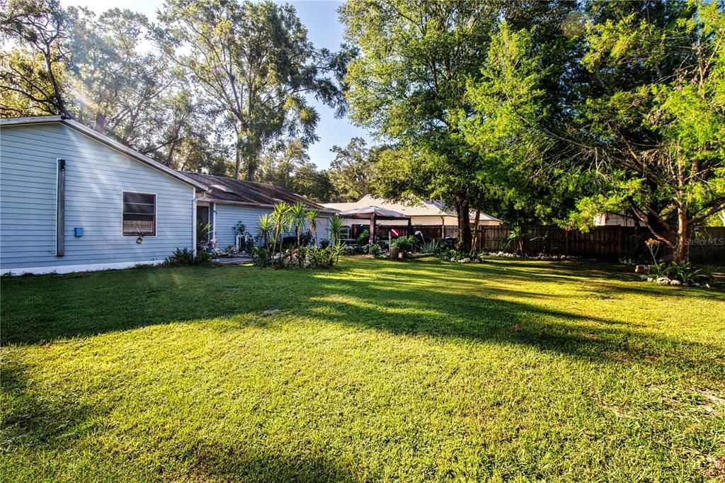 待售: $299,000 (3 贝兹, 2 浴室, 1296 平方英尺)