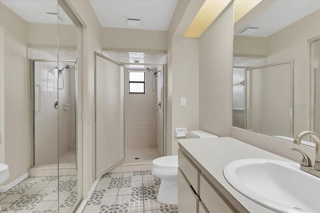 待售: $214,000 (3 贝兹, 2 浴室, 1575 平方英尺)