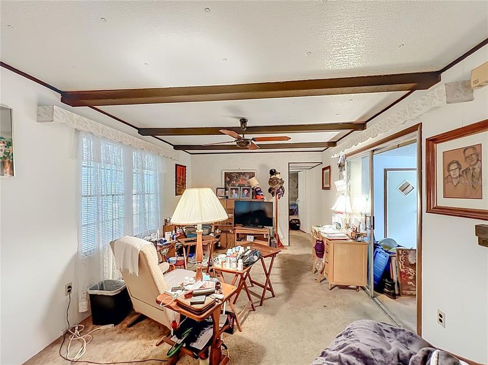 En Venta: $112,500 (3 camas, 3 baños, 1318 Pies cuadrados)