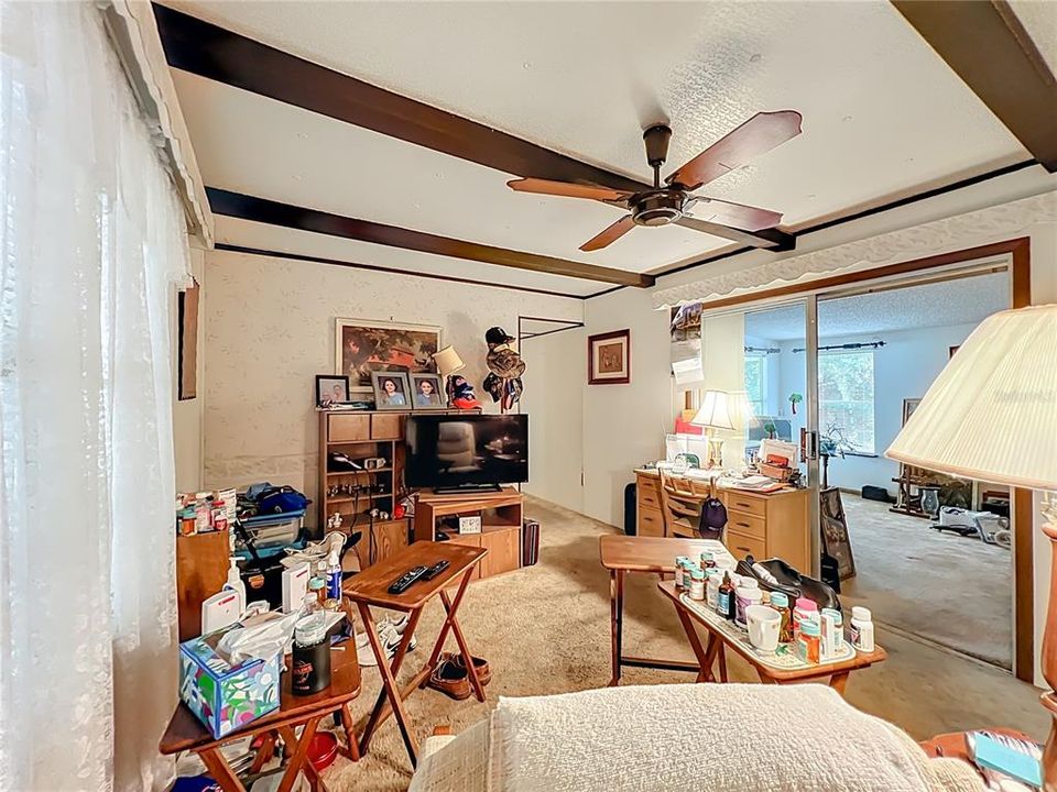 En Venta: $112,500 (3 camas, 3 baños, 1318 Pies cuadrados)