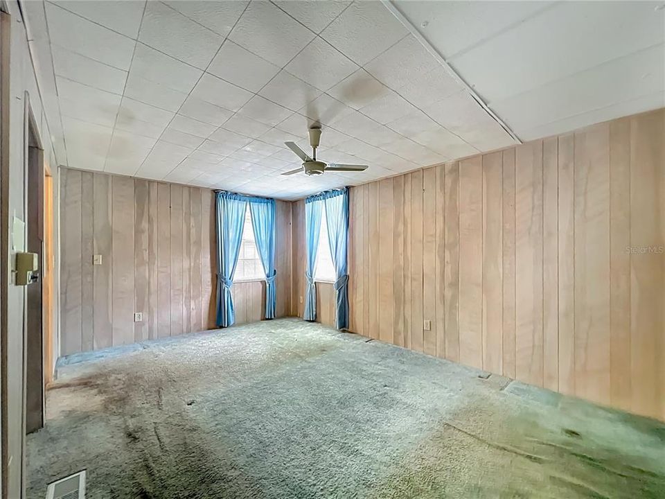 En Venta: $112,500 (3 camas, 3 baños, 1318 Pies cuadrados)