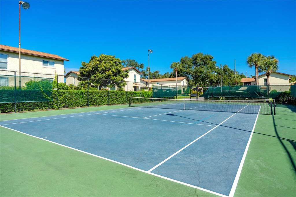 Activo con contrato: $1,500 (2 camas, 1 baños, 704 Pies cuadrados)