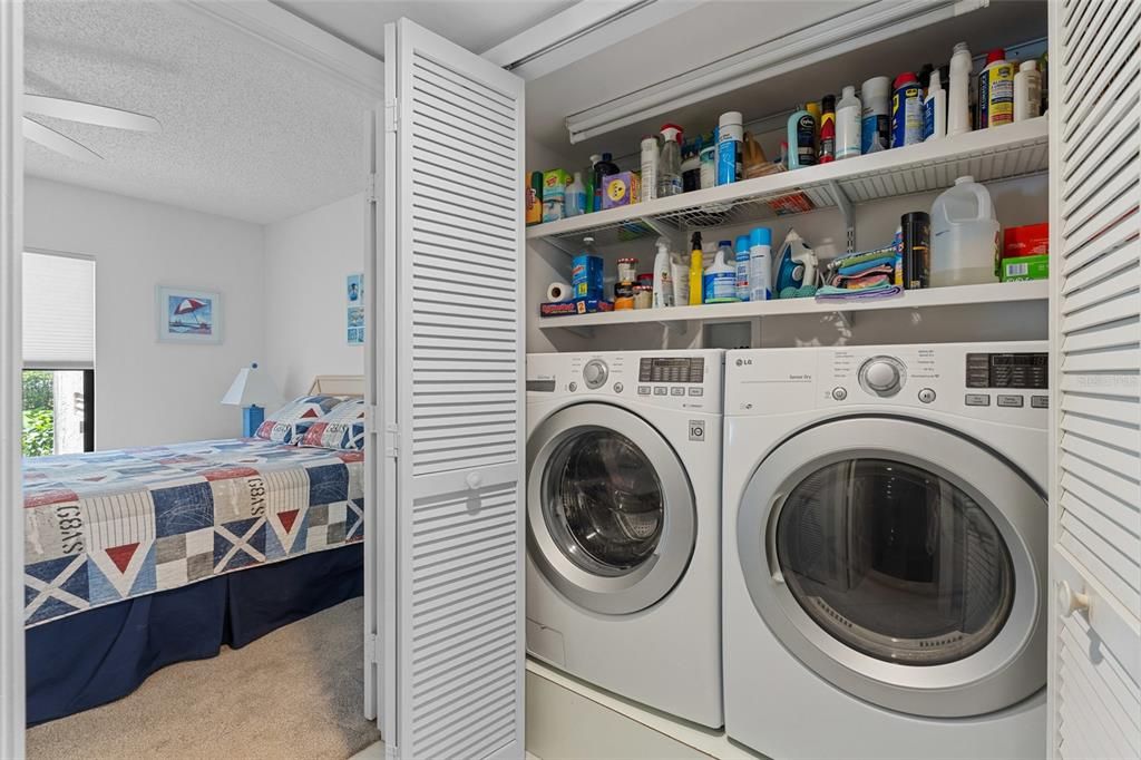 待售: $295,000 (2 贝兹, 2 浴室, 1154 平方英尺)