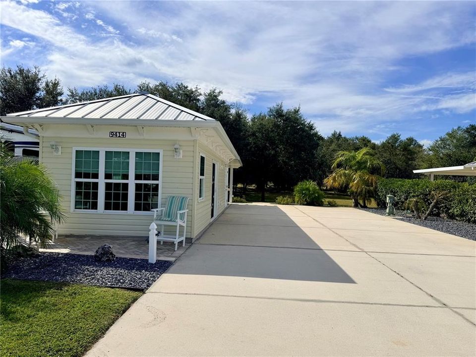 Active With Contract: $199,900 (0.14 acres)