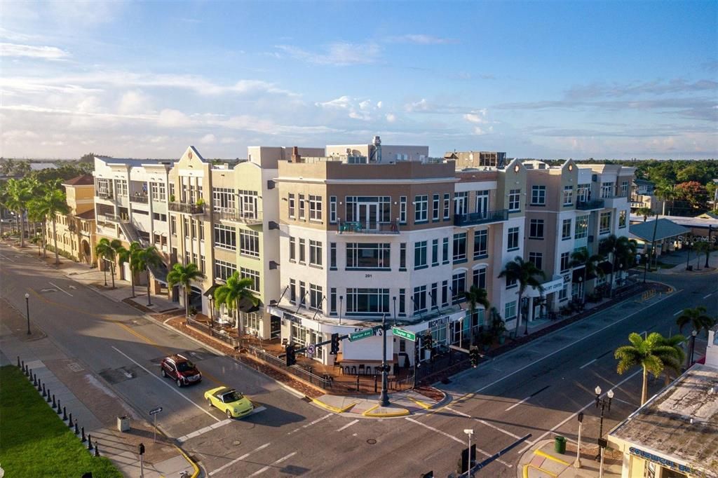 For Sale: $2,200,000 (0.85 acres)