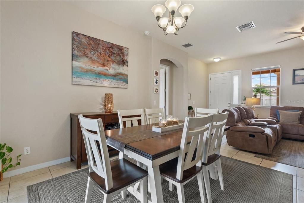 На продажу: $475,000 (4 спален, 3 ванн, 2223 Квадратных фут)