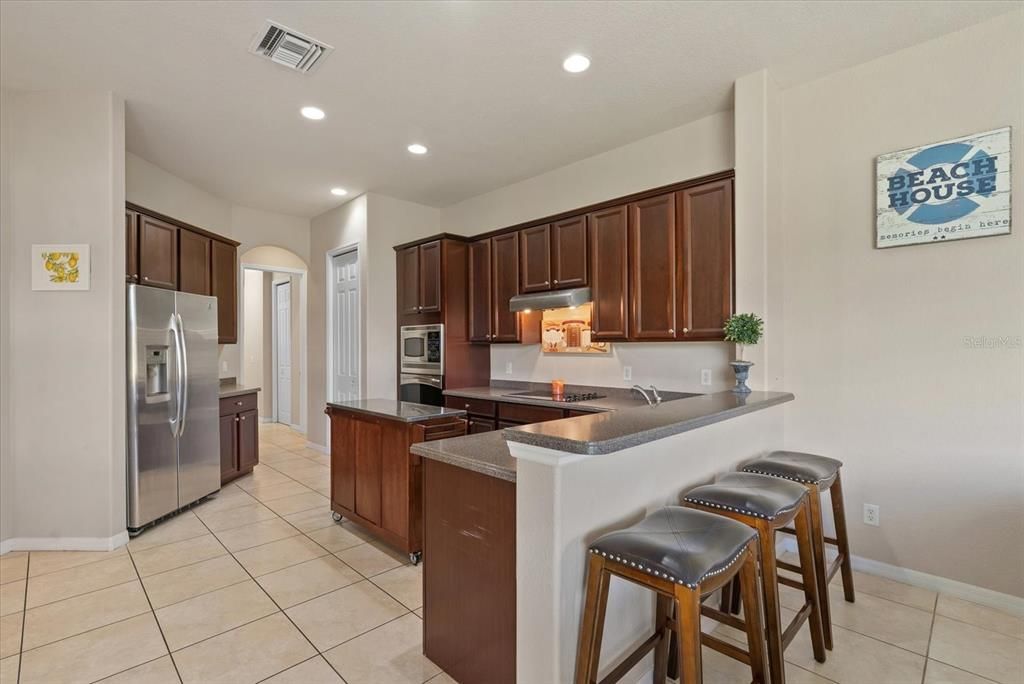 На продажу: $475,000 (4 спален, 3 ванн, 2223 Квадратных фут)