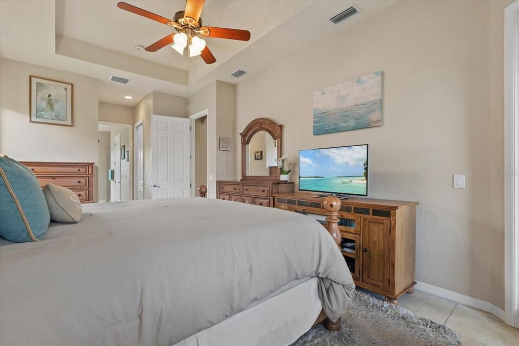 На продажу: $475,000 (4 спален, 3 ванн, 2223 Квадратных фут)