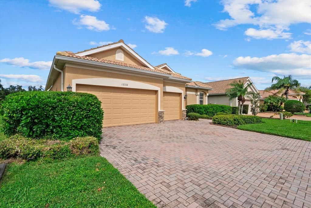 На продажу: $475,000 (4 спален, 3 ванн, 2223 Квадратных фут)