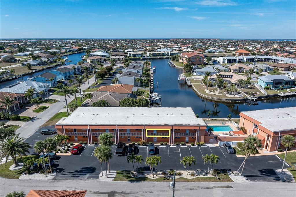 最近售出: $219,000 (2 贝兹, 2 浴室, 1164 平方英尺)