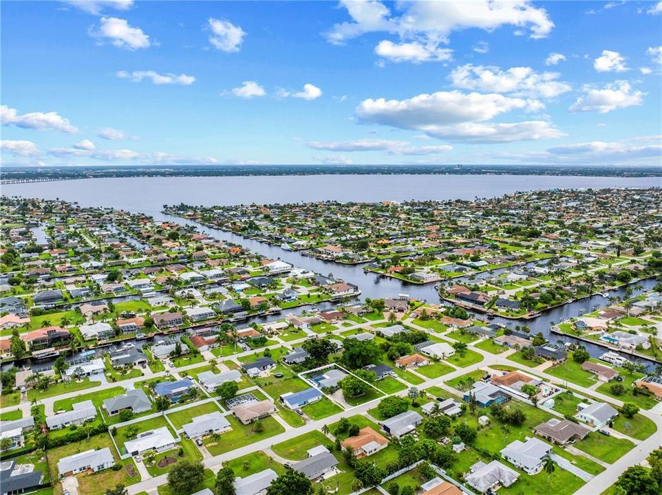 For Sale: $318,899 (3 beds, 2 baths, 1803 Square Feet)