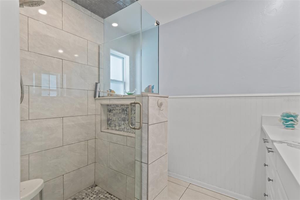 For Sale: $318,899 (3 beds, 2 baths, 1803 Square Feet)