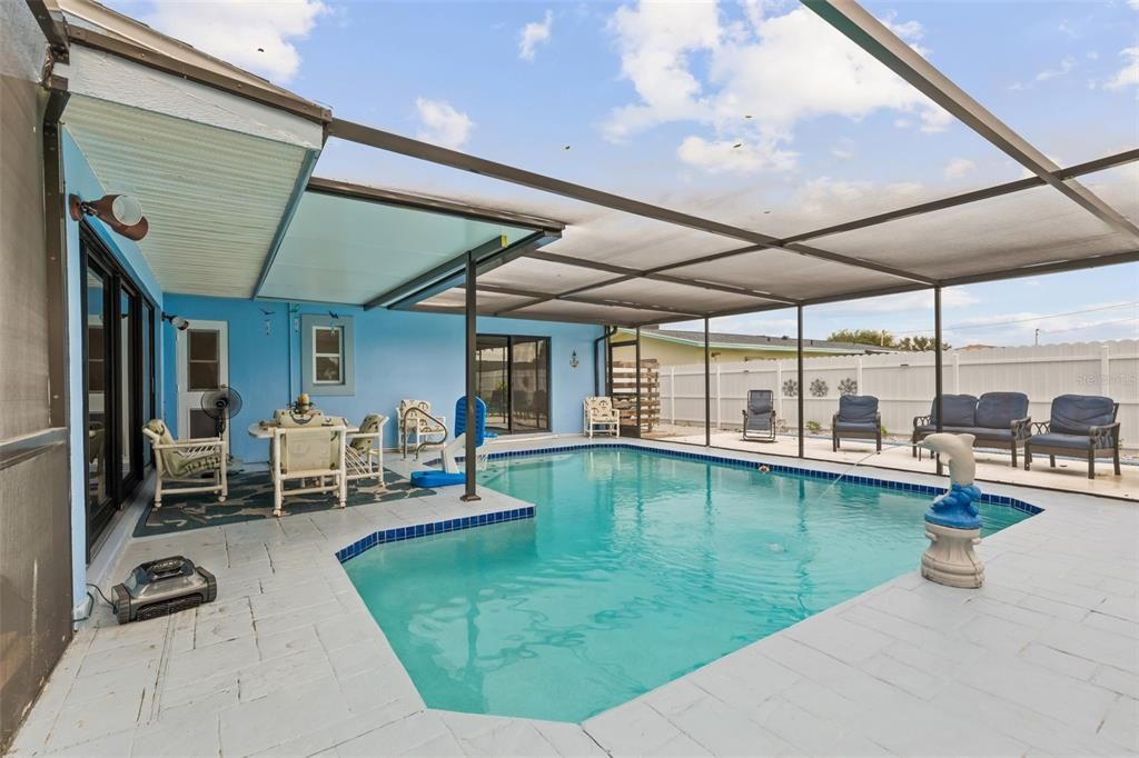 For Sale: $318,899 (3 beds, 2 baths, 1803 Square Feet)