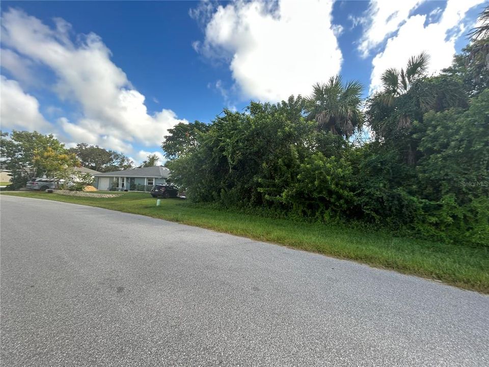 待售: $23,500 (0.29 acres)