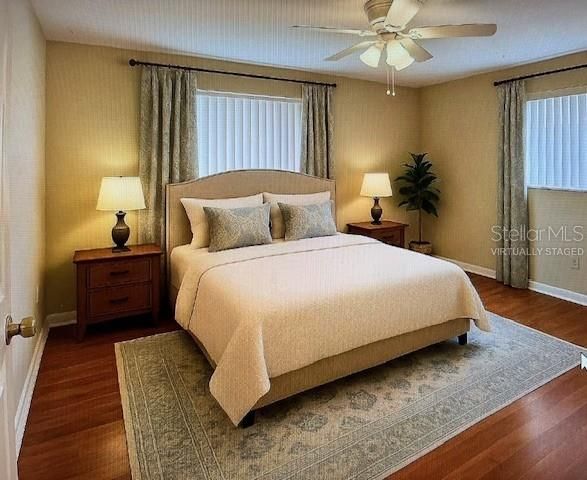 For Sale: $354,900 (2 beds, 1 baths, 1070 Square Feet)