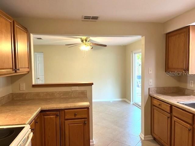 For Sale: $354,900 (2 beds, 1 baths, 1070 Square Feet)