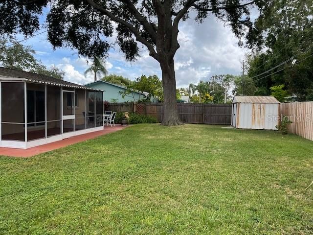 For Sale: $354,900 (2 beds, 1 baths, 1070 Square Feet)