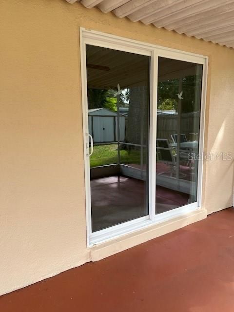 For Sale: $354,900 (2 beds, 1 baths, 1070 Square Feet)