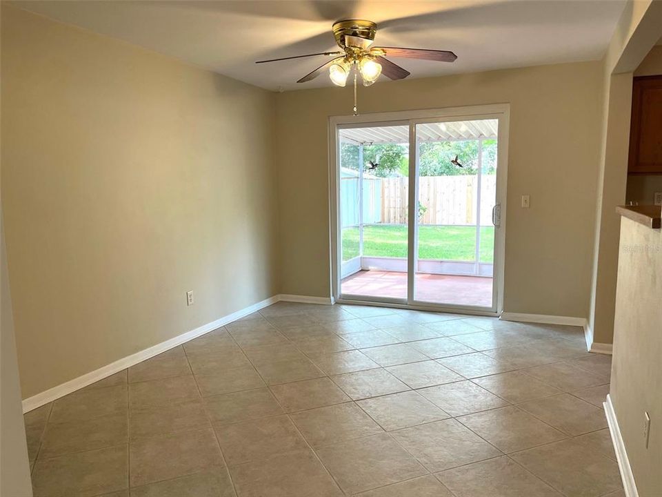 For Sale: $354,900 (2 beds, 1 baths, 1070 Square Feet)