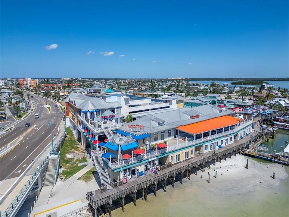 待售: $2,200,000 (0.15 acres)