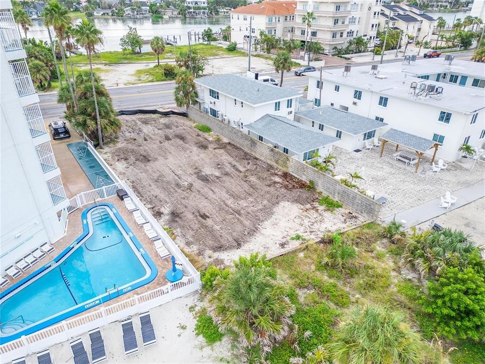 待售: $2,200,000 (0.15 acres)