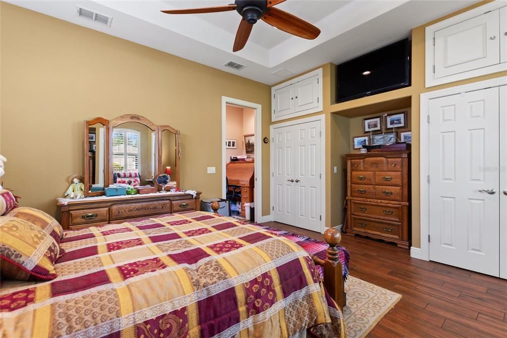 На продажу: $475,000 (1 спален, 2 ванн, 1240 Квадратных фут)