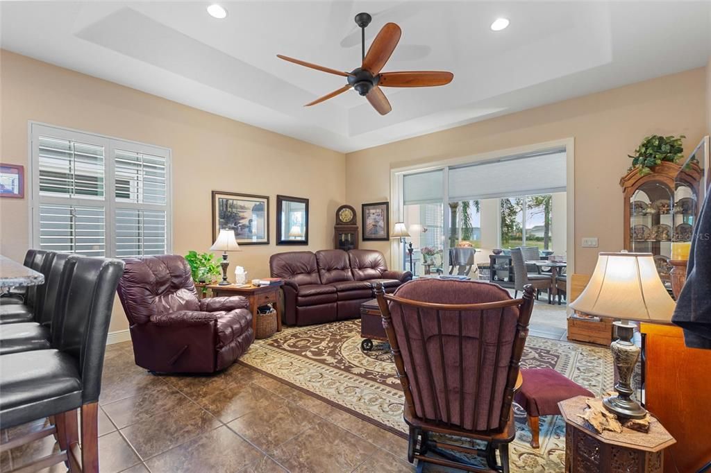 На продажу: $475,000 (1 спален, 2 ванн, 1240 Квадратных фут)